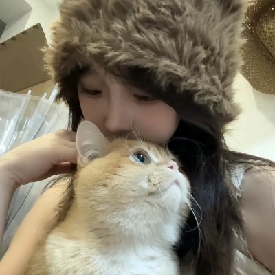 闭上眼睛活着很容易